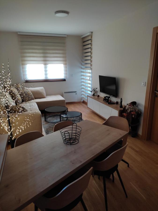 Apartment Tria 1 *