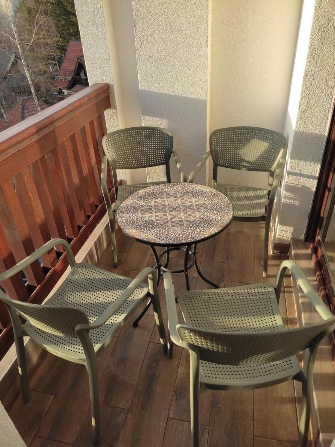 Apartment Tria 1 *